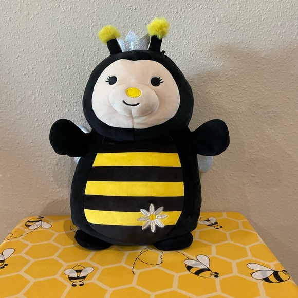 Squishmallows Hug Mees Sunny the Bee -14 inch - no tags - Picture 1 of 6